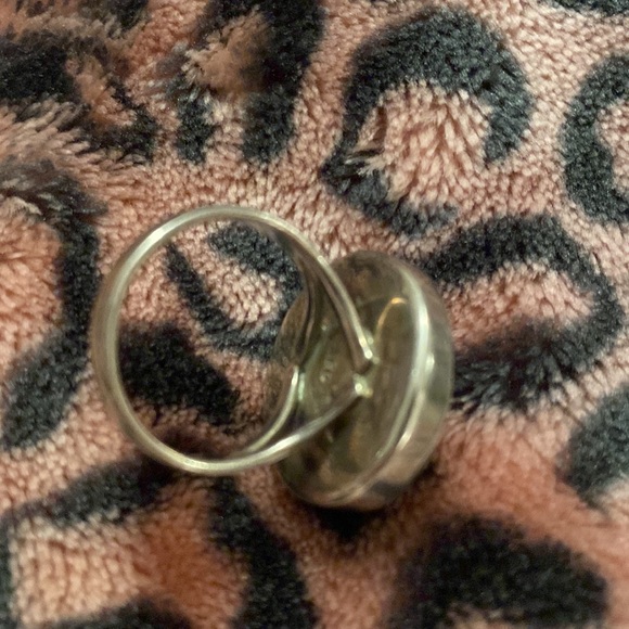 Shell & sterling silver ring - Picture 10 of 10